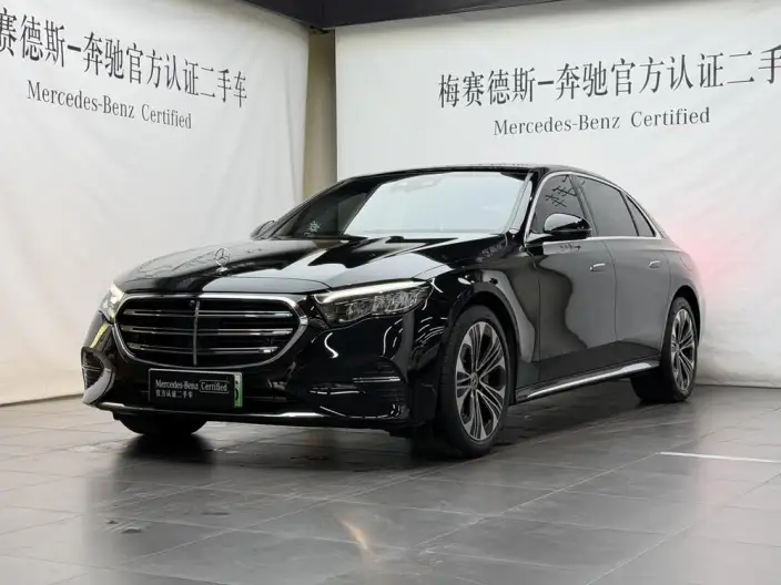 Mercedes-Benz E-Class PHEV 2024 Model E 350 e L sedan – фото 1