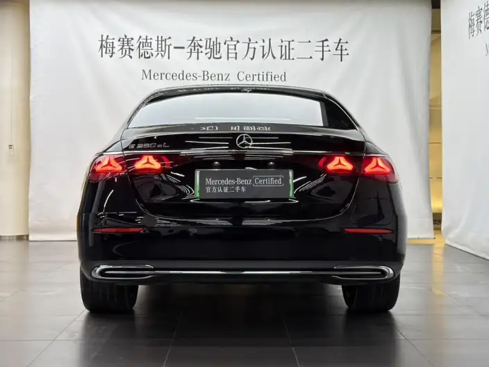 Mercedes-Benz E-Class PHEV 2024 Model E 350 e L sedan – фото 4