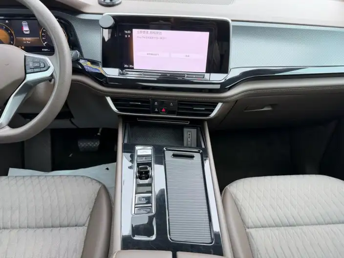 Viloran 2024 Model 330TSI Business Edition – фото 10