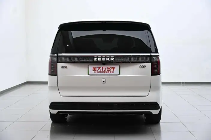 ZEEKR 009 2024 Model VI seat Executive Edition 4WD 108kWh – фото 5