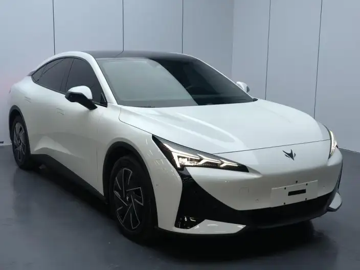 Arcfox α-S 5 2025 Model Facelift 560PRO 185kW
