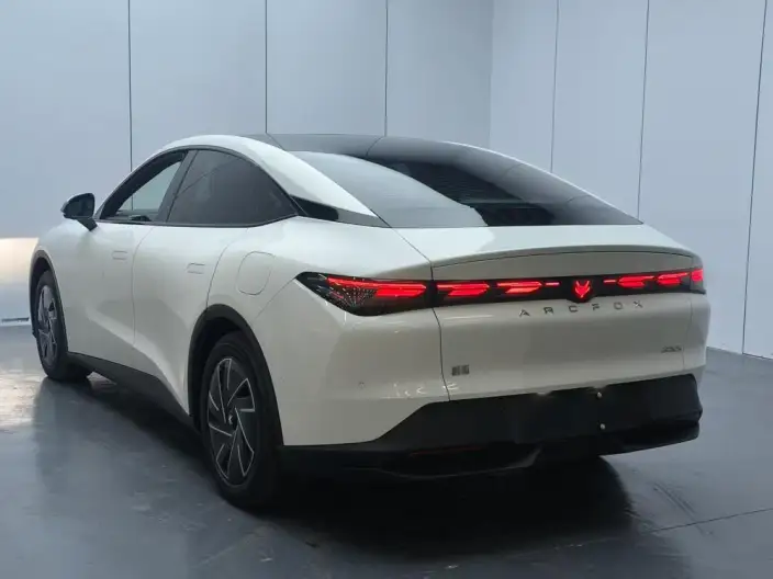 Arcfox α-S 5 2025 Model Facelift 560PRO 185kW