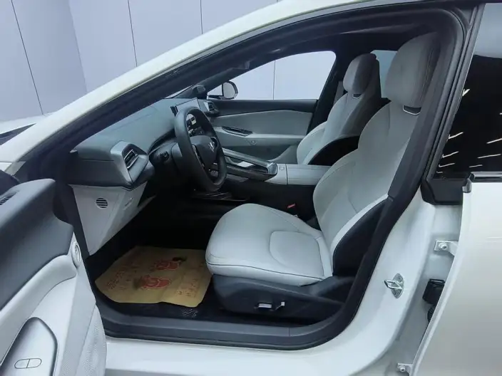 Arcfox α-S 5 2025 Model Facelift 560PRO 185kW – фото 8