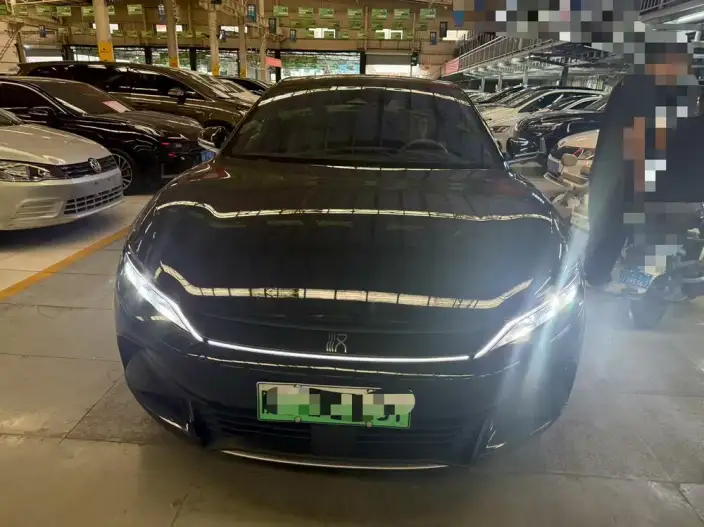 BYD Han EV 2024 Model Honor Edition 605KM Noble Model – фото 2