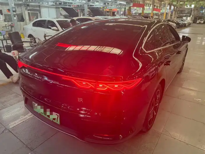 BYD Han EV 2024 Model Honor Edition 605KM Noble Model – фото 5