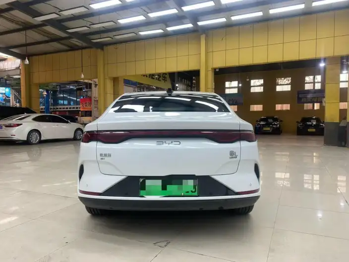 QinL EV 2025 Model 470KM Leading Model – фото 5