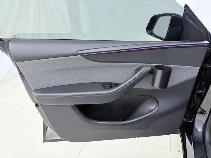 Model Y 2025 Model Rear-wheel drive version – фото 8