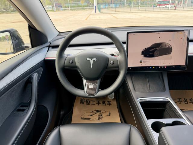 Tesla Model Y 2023 RWD – фото 9