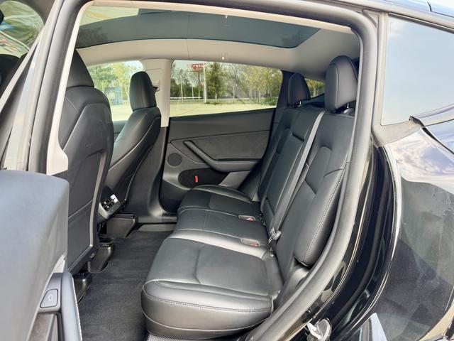 Tesla Model Y 2023 RWD – фото 10