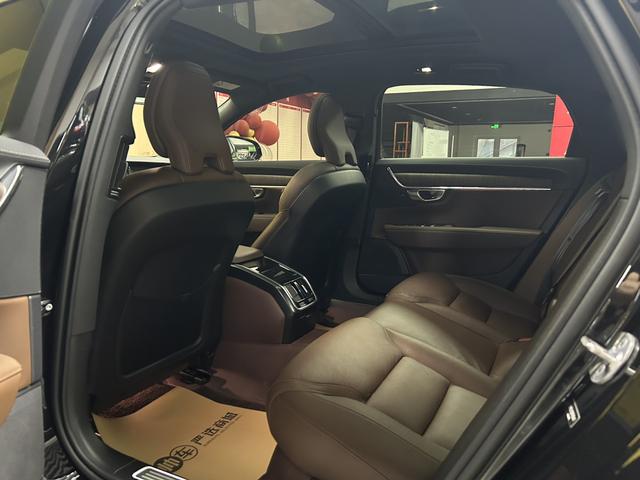 Volvo S90 2023 B5 Smart Enjoy Luxury – фото 11