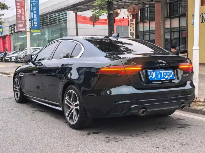 Jaguar XE L 2024 Model 2.0T 250PS R-DYNAMIC S Enterprising Sports Edition – фото 4