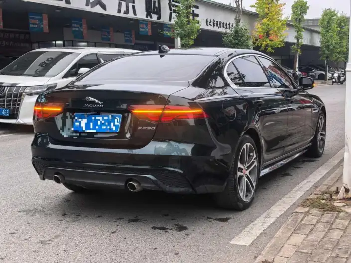 Jaguar XE L 2024 Model 2.0T 250PS R-DYNAMIC S Enterprising Sports Edition – фото 6