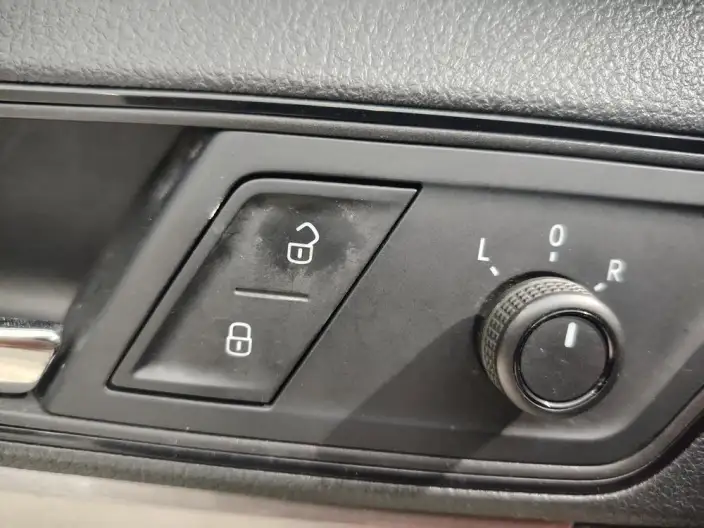 Volkswagen Lavida 2019 Model Voyage 1.5L Automatic Comfort Edition China VI – фото 5