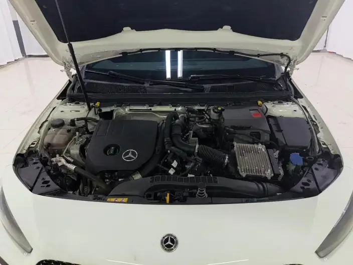 Mercedes-Benz A-class 2024 Model A 180 L – фото 10