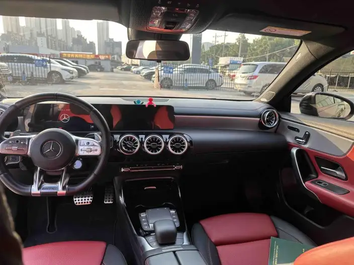 Mercedes-Benz A-Class AMG 2022 Model AMG A 35 L 4MATIC – фото 9