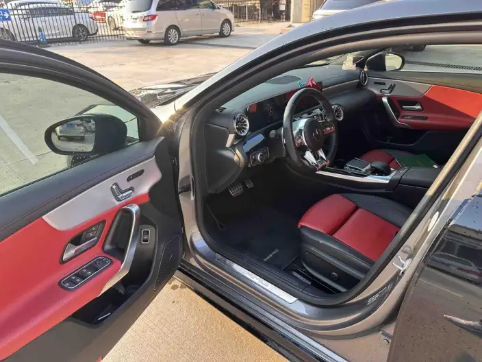 Mercedes-Benz A-Class AMG 2022 Model AMG A 35 L 4MATIC – фото 10