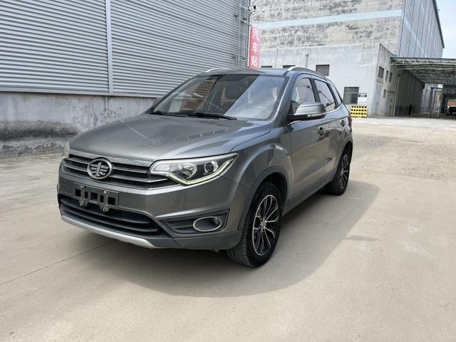 Senya R7 2016 модификация 1.6L Manual Luxury