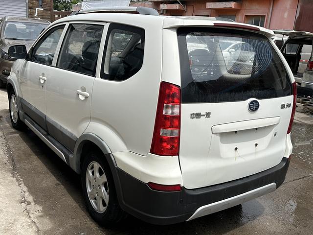 Senya S80 2013 модификация 1.5L Manual 7 seat Fashion Luxury