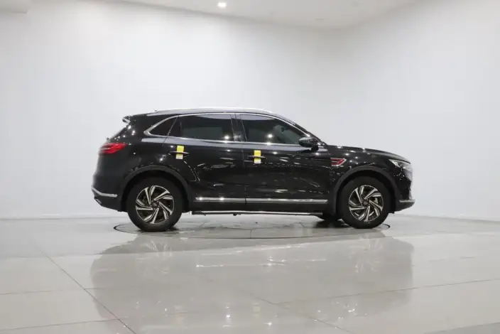 Hongqi HS5 2022 Model Facelift 2.0T Smart Flag Enjoy Edition – фото 8