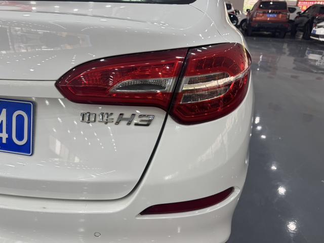 Zhonghua H3 2017 модификация 1.5L Manual Luxury – фото 17