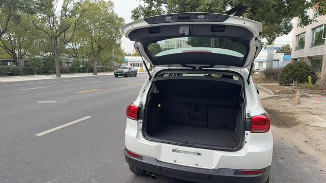 Volkswagen Tiguan 2017 300TSI Automatic 2WD Silk Road Comfort – фото 10