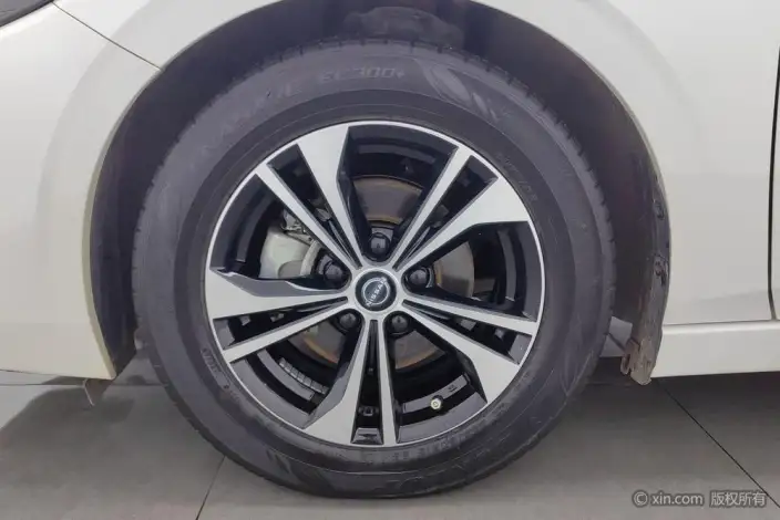 Nissan Sylphy 2023 Model 1.6L CVT Yuexiang Edition – фото 9