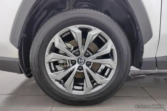 Toyota RAV4 2023 Model Intelligent Hybrid 2.5L E-CVT 2WD Elite PLUS Edition – фото 8