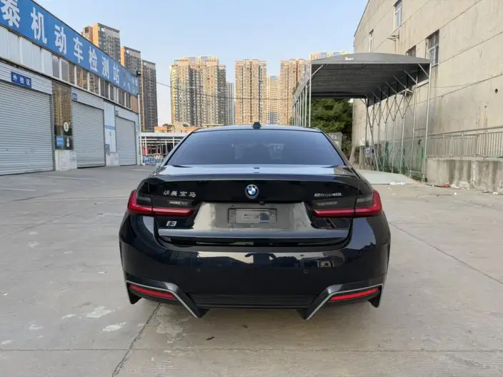 BMW i3 2023 Model Facelift eDrive40L Night Edition Sports Set – фото 5