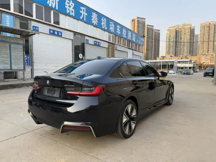 BMW i3 2023 Model Facelift eDrive40L Night Edition Sports Set – фото 6