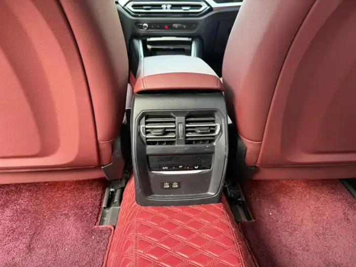 BMW i3 2023 Model Facelift eDrive40L Night Edition Sports Set – фото 7
