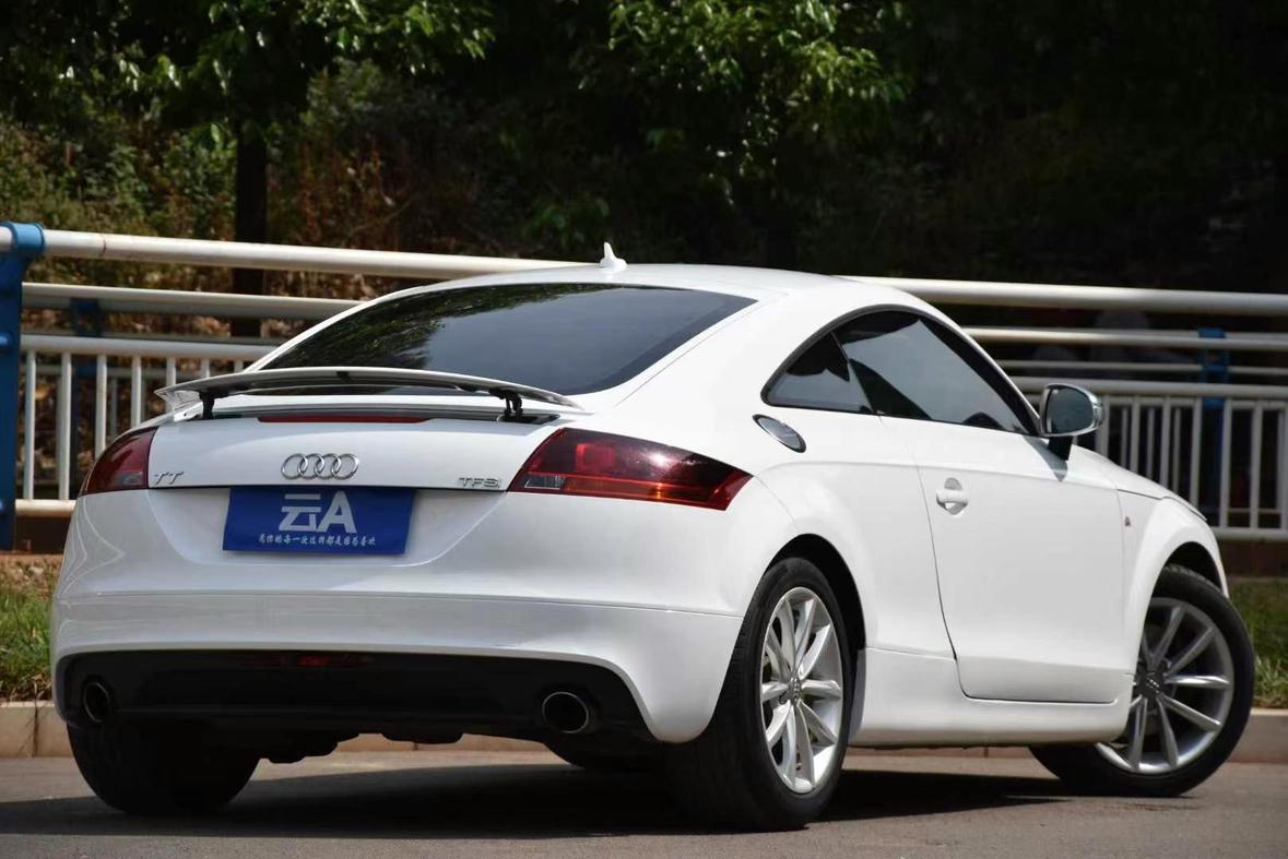 AUDI TT 2013 модификация TT Coupe 45 TFSI – фото 9