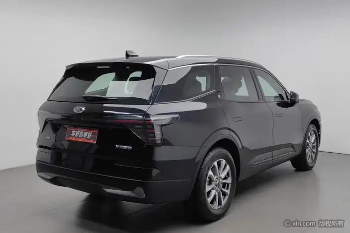 Ford Edge 2023 Model Ford Edge L 2.0T EcoBoost E Hybrid 2WD VII seat Luxury Model – фото 4