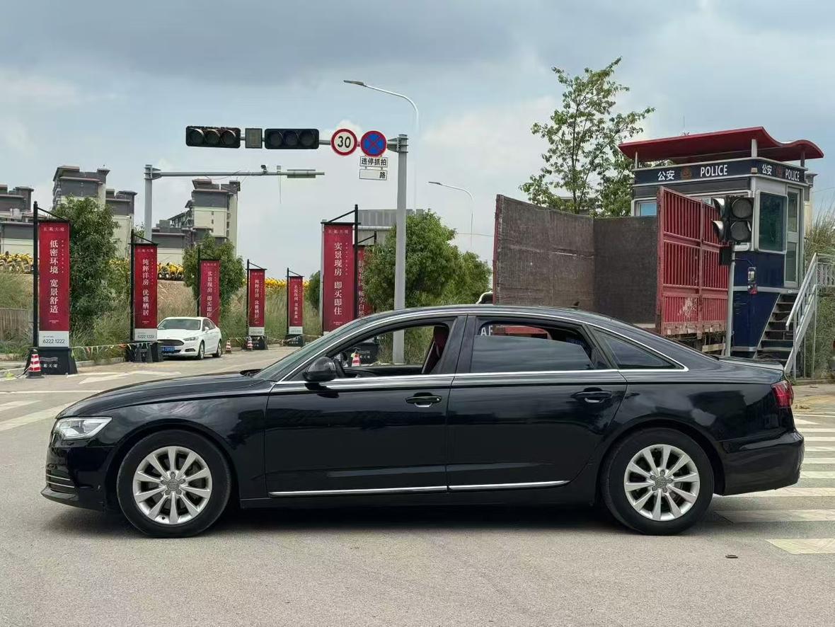 Audi A6L 2012 модификация 30 FSI Tech тип – фото 8
