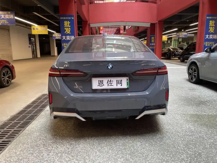 BMW i5 2024 Model eDrive35L Exclusive Model M Sports Set – фото 5