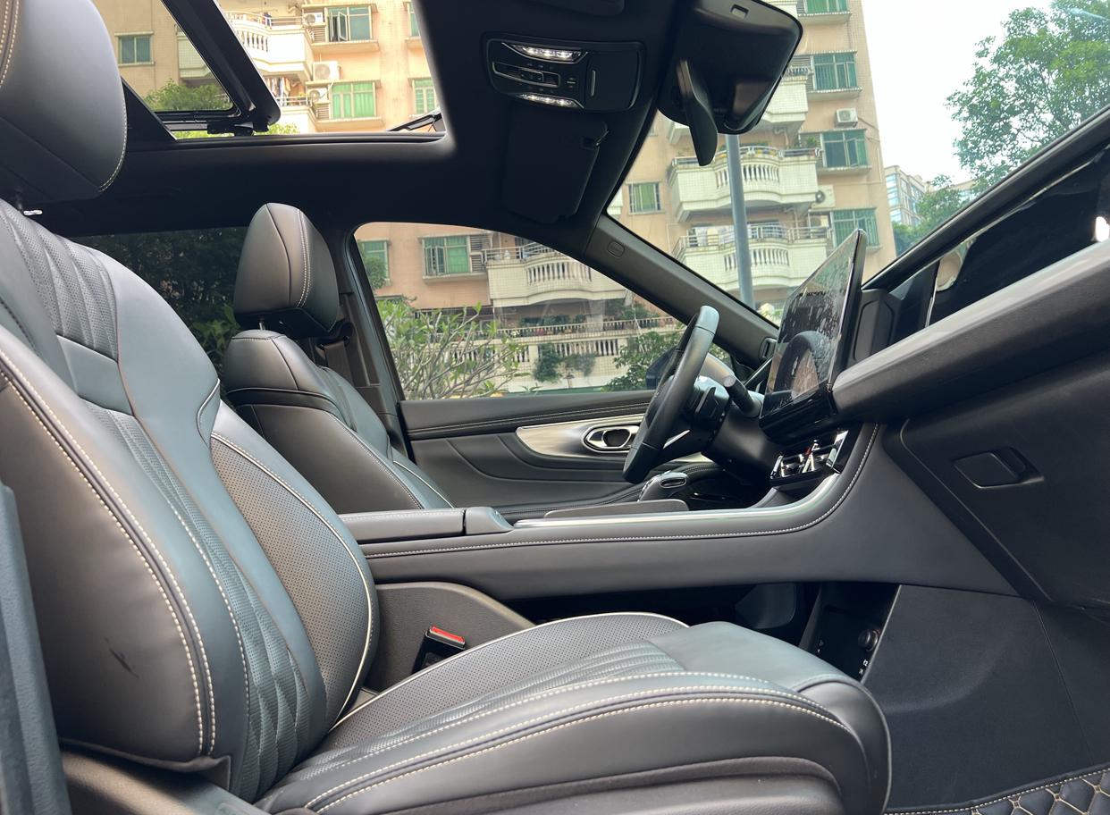 GAC GS8 2022 Navigator Series 2.0TGDI 2WD Luxury Connected 7-seater – фото 7