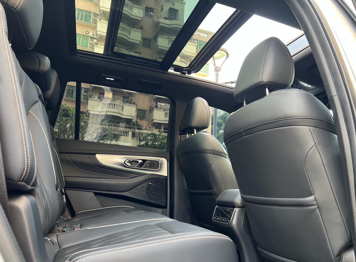GAC GS8 2022 Navigator Series 2.0TGDI 2WD Luxury Connected 7-seater – фото 12