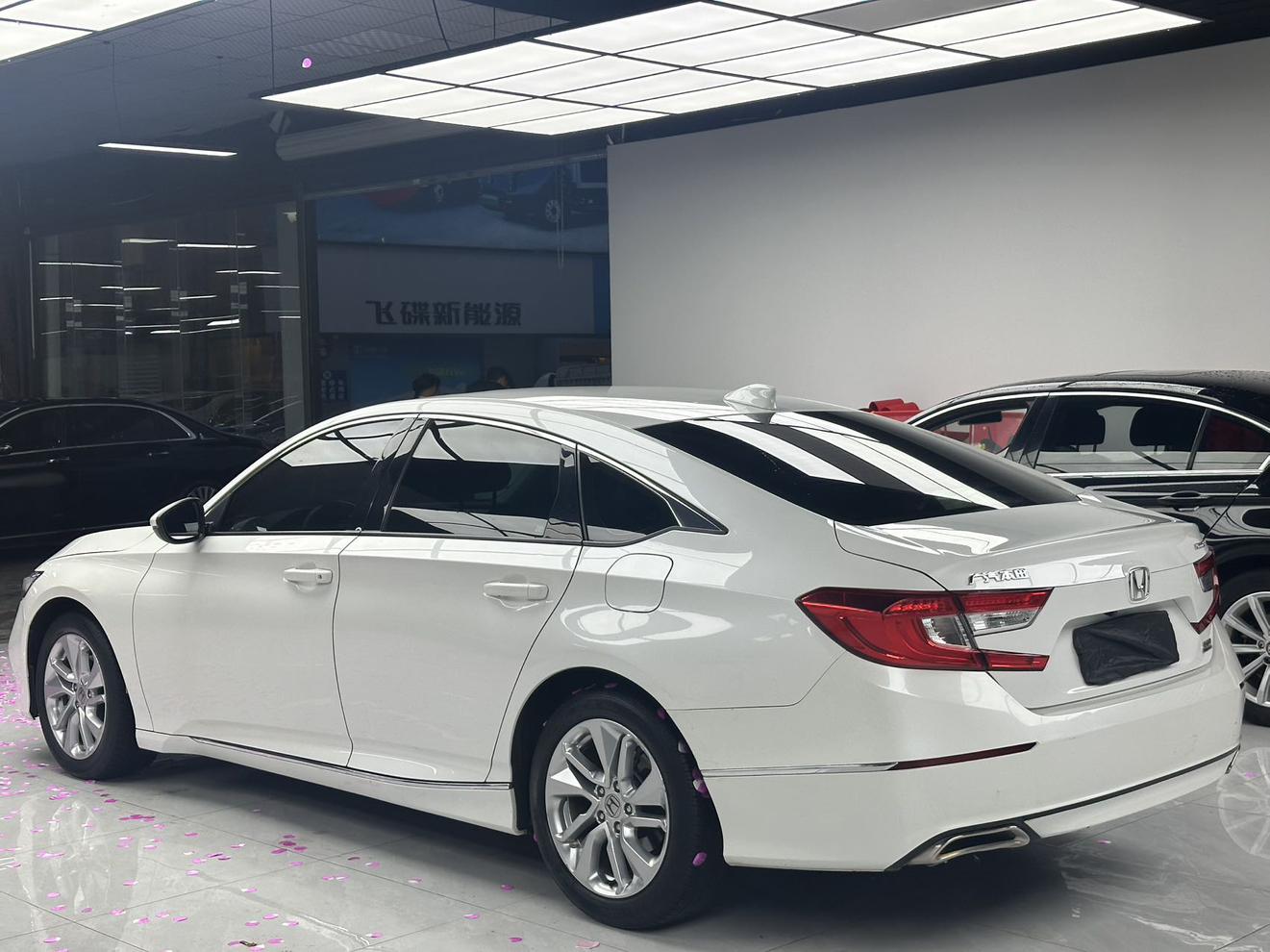 Honda Accord 2021 260TURBO Luxury Starlight Limited – фото 7