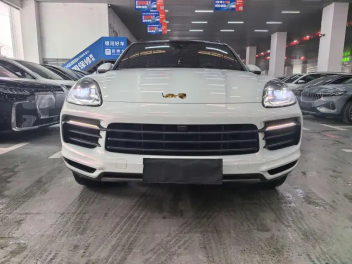 Cayenne E-Hybrid 2023 Model Cayenne E-Hybrid 2.0T Platinum edition – фото 2