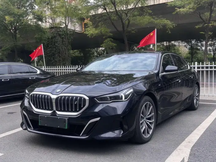BMW i5 2024 Model eDrive35L M Sports Set – фото 1