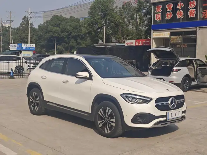 Mercedes-Benz GLA 2022 Model GLA 220 – фото 3