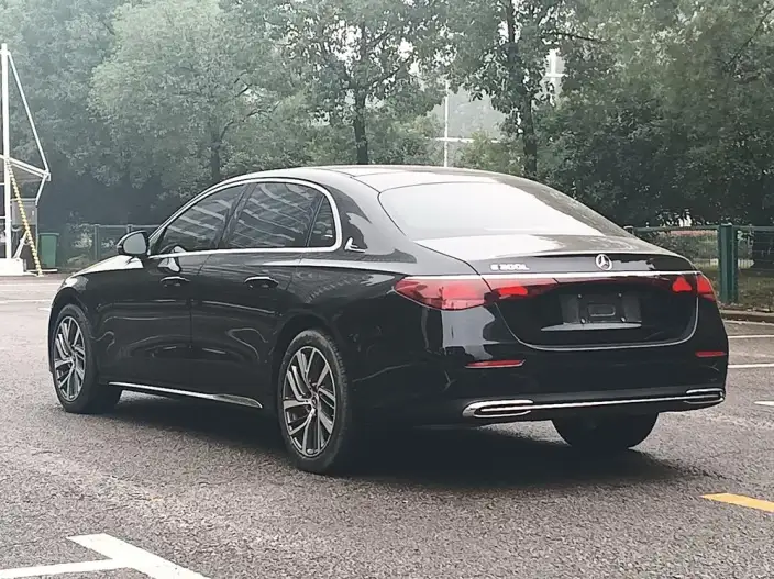 Mercedes-Benz E-Class 2024 Model Facelift E 300 L Fashion Model sedan – фото 5