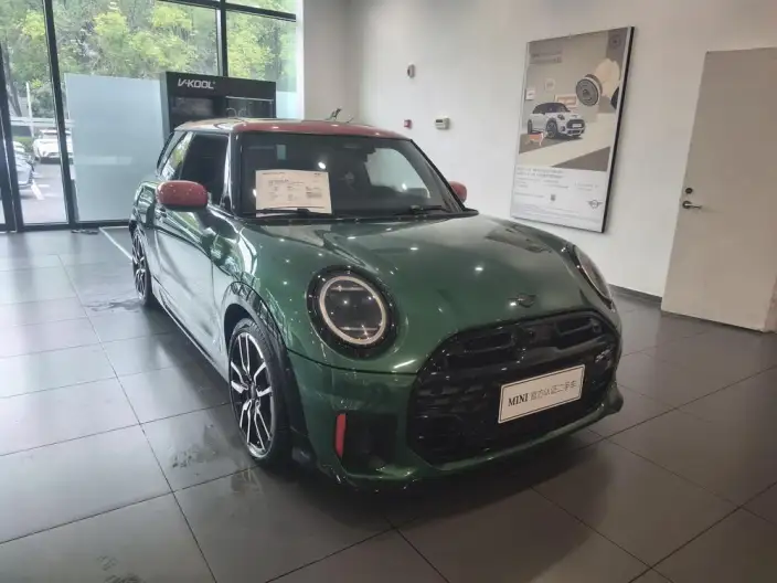MINI JCW 2025 Model JOHN COOPER WORKS