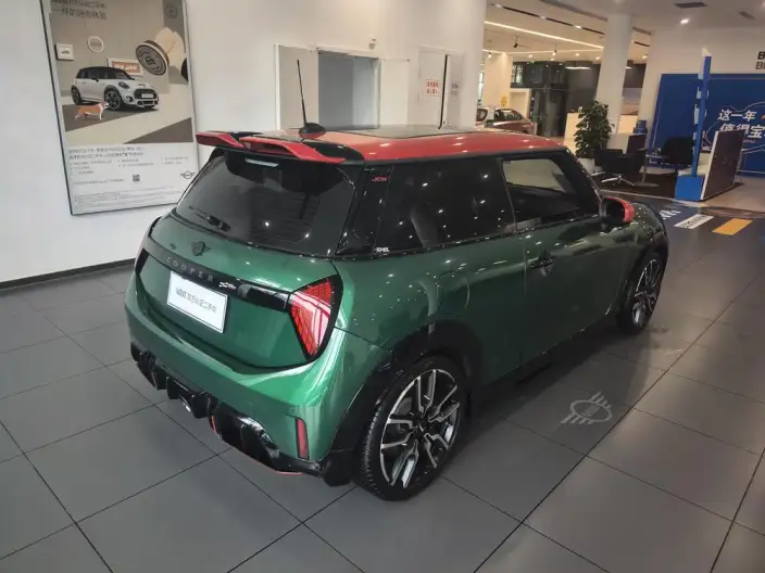 MINI JCW 2025 Model JOHN COOPER WORKS