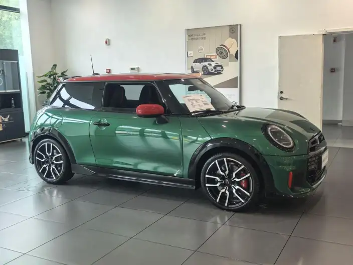 MINI JCW 2025 Model JOHN COOPER WORKS – фото 5