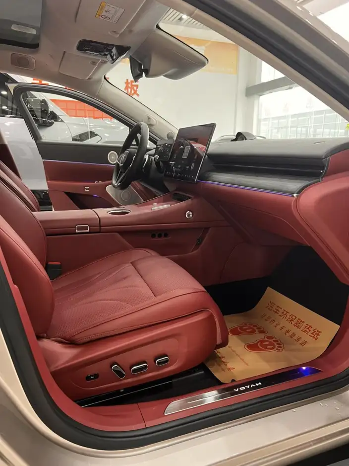 Voyah Pursuit L 2026 Model 4WD Ultra – фото 10