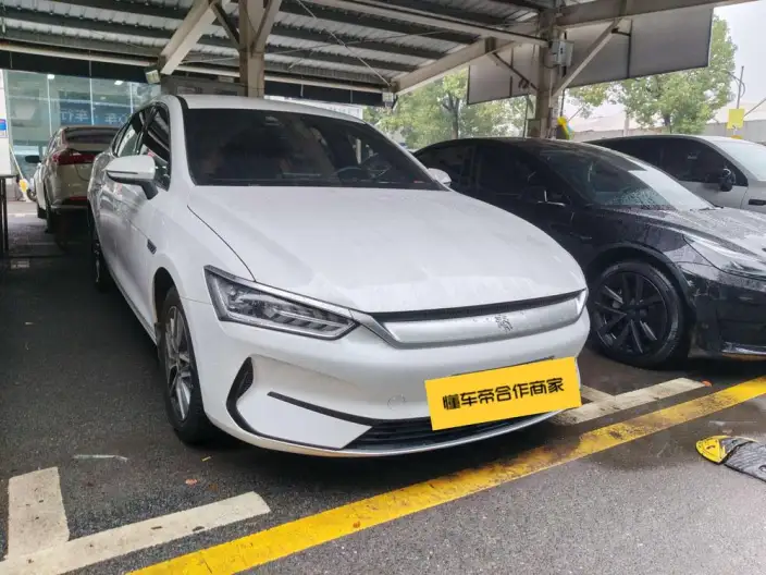 Qin Plus EV 2024 Model Honor Edition 510KM Leading Model – фото 3