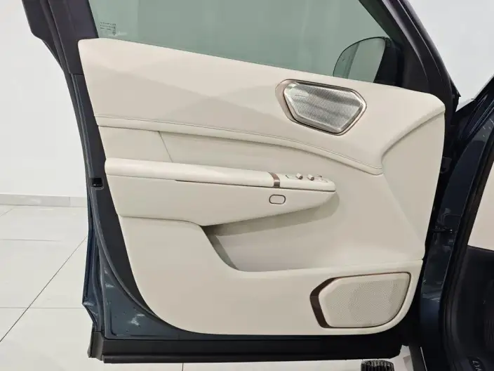 Lynk & Co 900 2025 Model 2.0T Ultra VI seat – фото 7