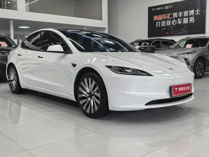 Model 3 2023 Model Rear-wheel drive version – фото 3