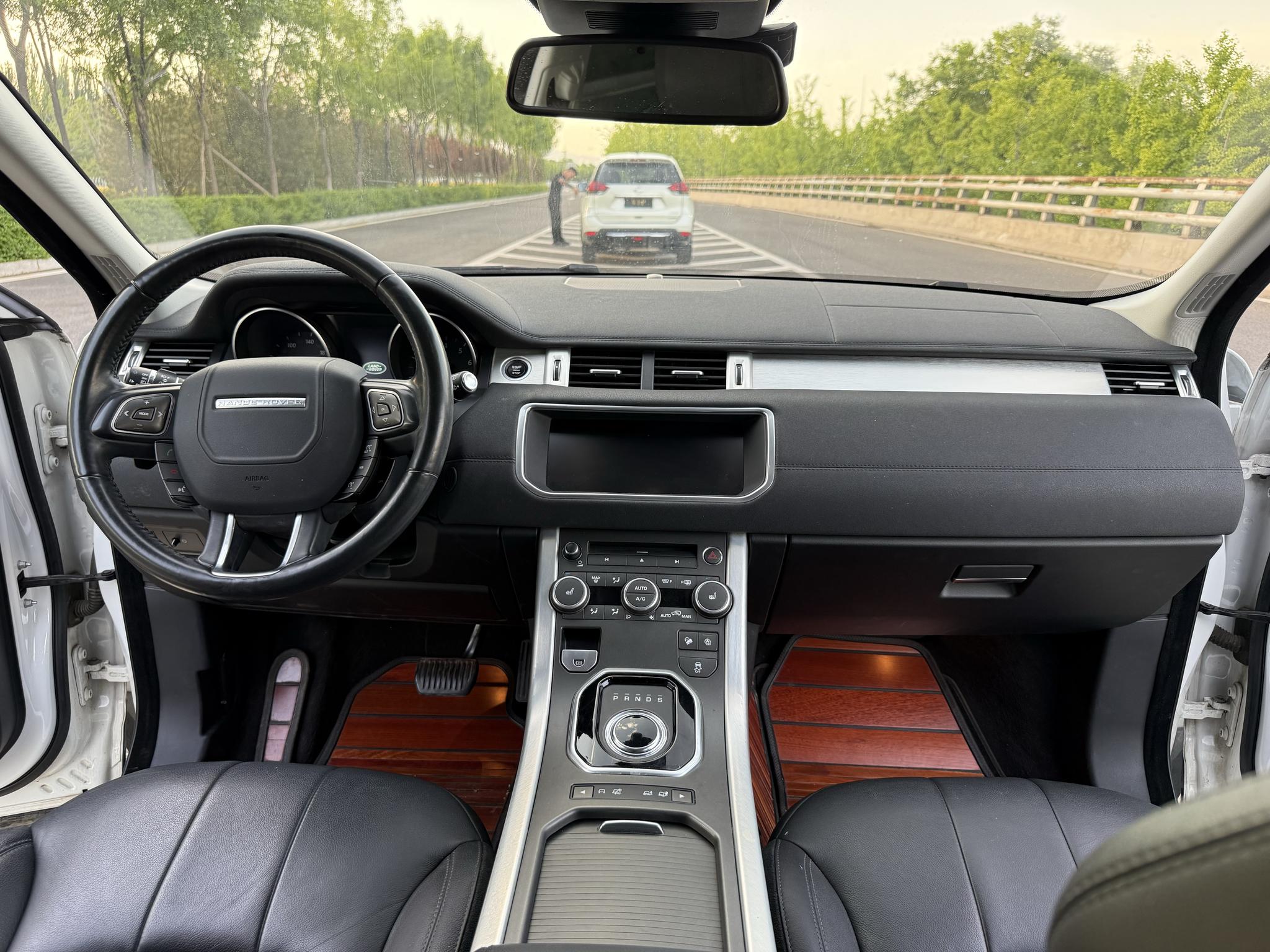 Land Rover Range Rover Evoque 2018 240PS SE Smart Shine – фото 6