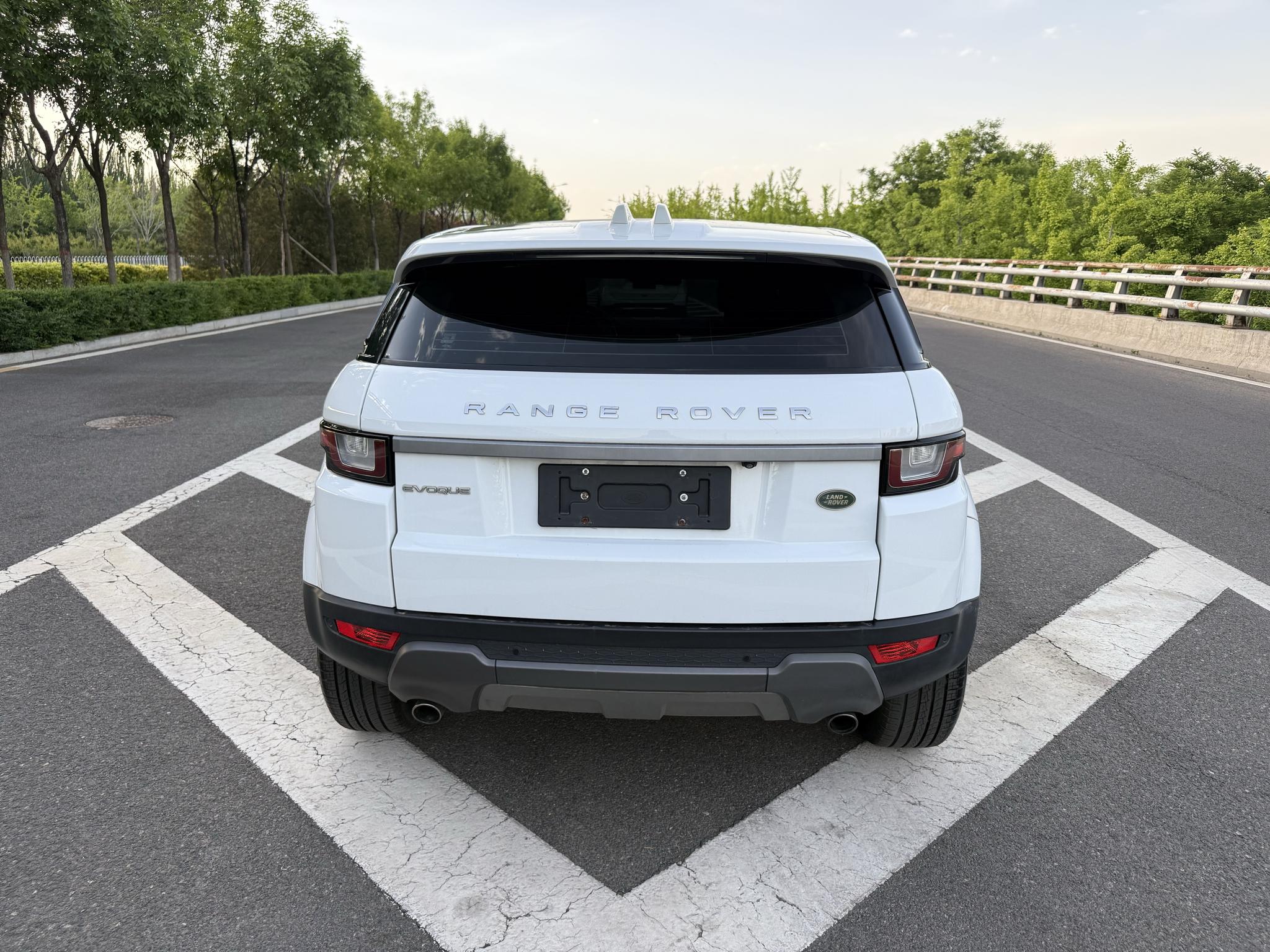 Land Rover Range Rover Evoque 2018 240PS SE Smart Shine – фото 9